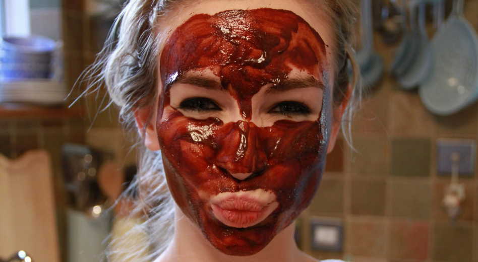 red wine face mask